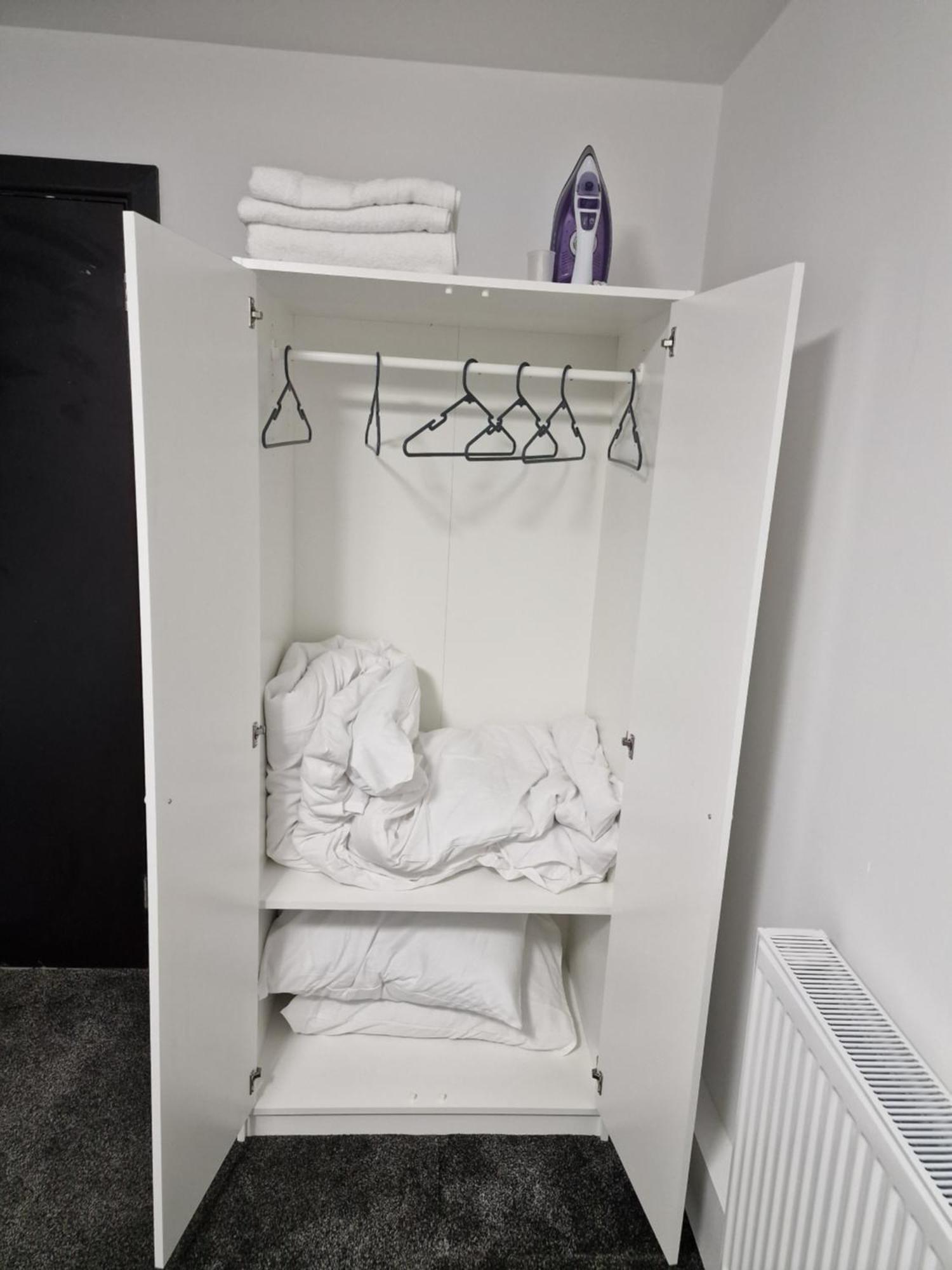 Ckb Flat- Comfort, Cosy, And Secure! Codsall Екстер'єр фото
